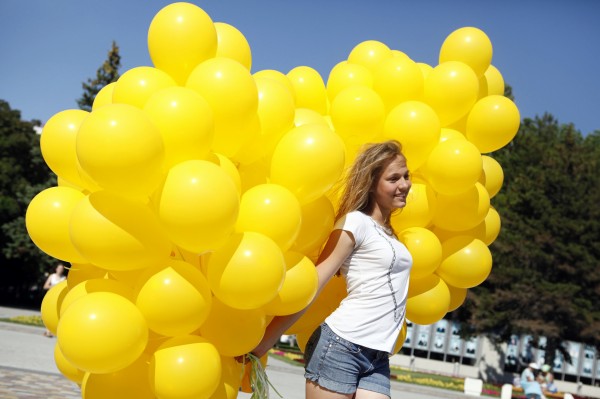 Шары латекс 35см. Желтый