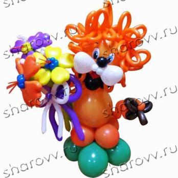 Фигура из шариков Львенок с цветами