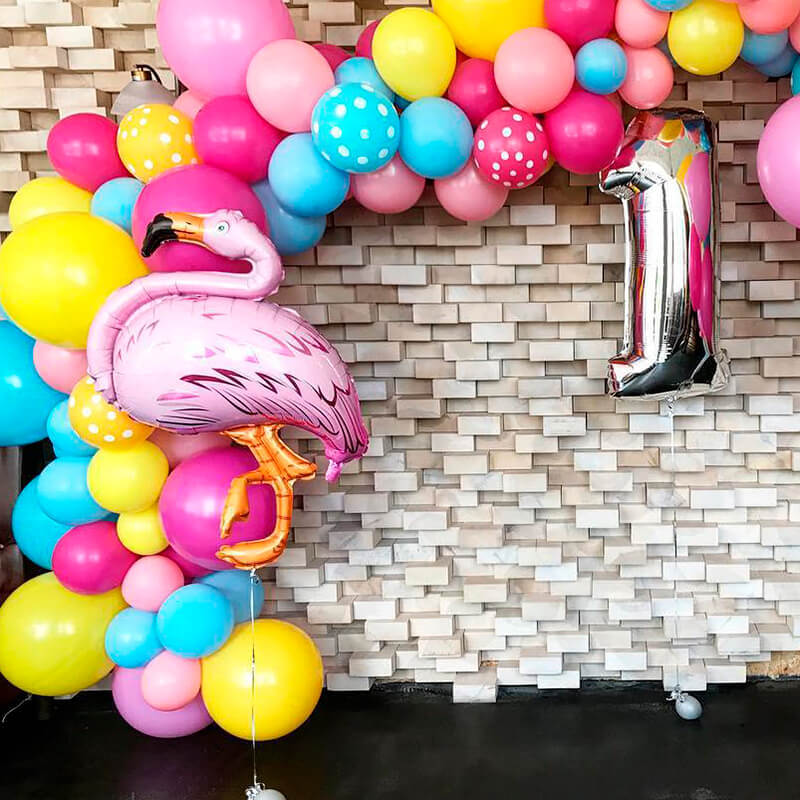 Фотозона из шаров Радуга