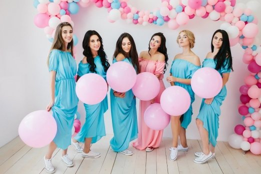 Фотозона из шаров Девичник